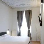 Διαμέρισμα Gioberti Art - 100 Mq With 1850 Original Frescoes - Near Porta Nuova Station & Center *