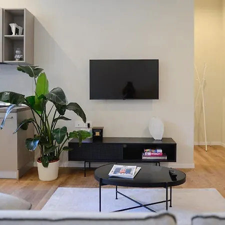 Apartmán Gioberti Art - 100 Mq With 1850 Original Frescoes - Near Porta Nuova Station & Center *