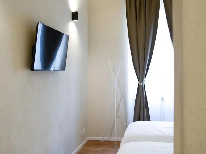 Gioberti Art - 100 Mq With 1850 Original Frescoes - Near Porta Nuova Station & Center Apartmán *